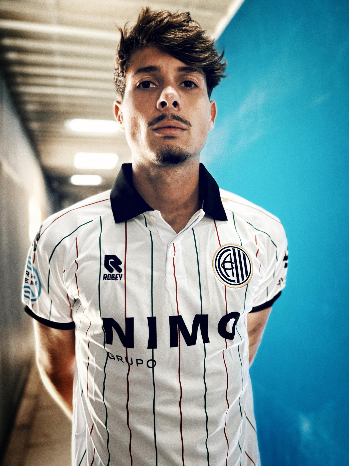 Retrato con la segunda equipación del Atlético Central